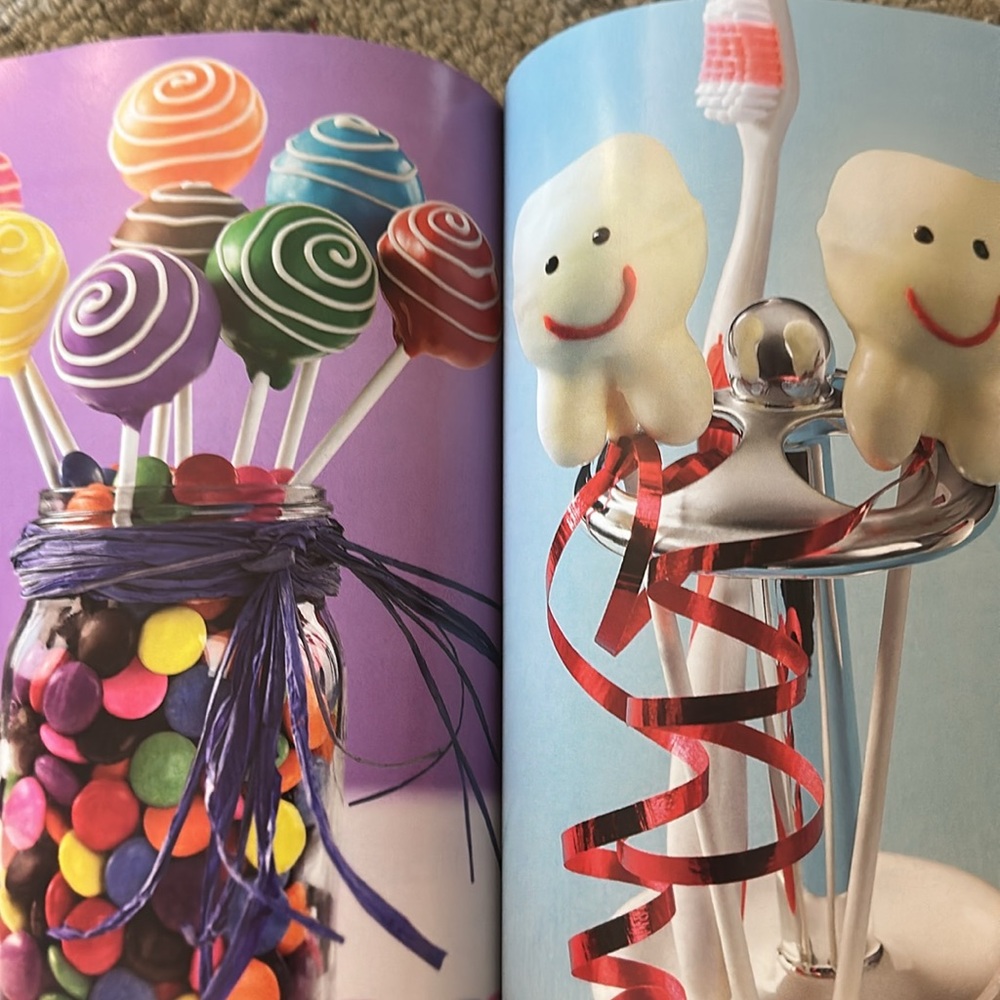 Cake Pop Maker Recipe Two Book Set - Picture 5 of 11